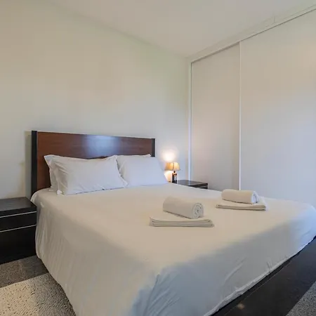 Lovelystay - Trendy 1bdr W/ River View